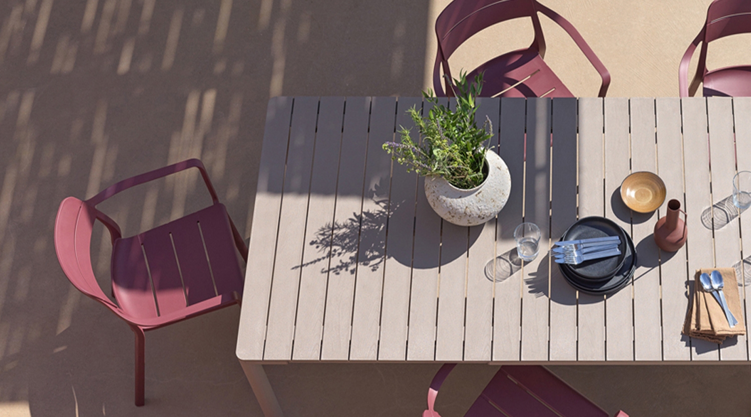 „Új szín, új hangulat: Borgogna”